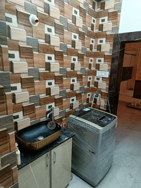 Single Room for Male In 3 BHK  In Ashtavinayak Society Purnanager In Chinchwad