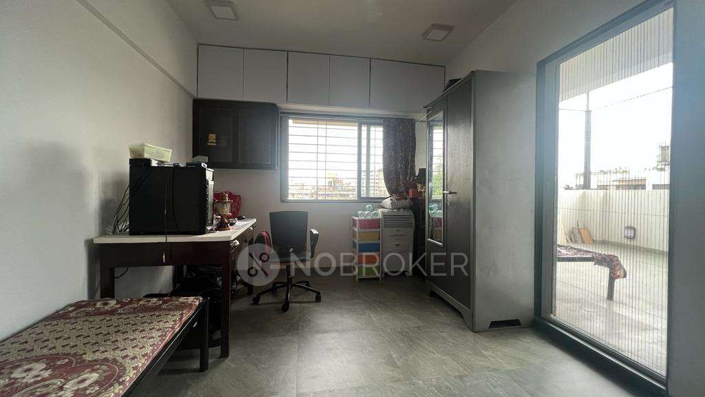 2 BHK Flat In Mahadev Apartments  For Sale  In Sadashiv Peth