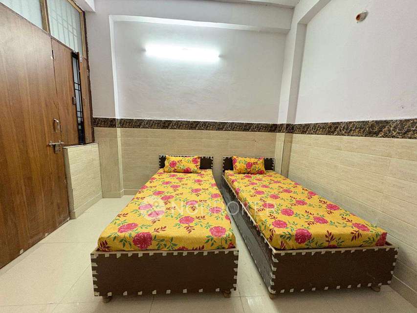 PG for Girls in  Sector 66 