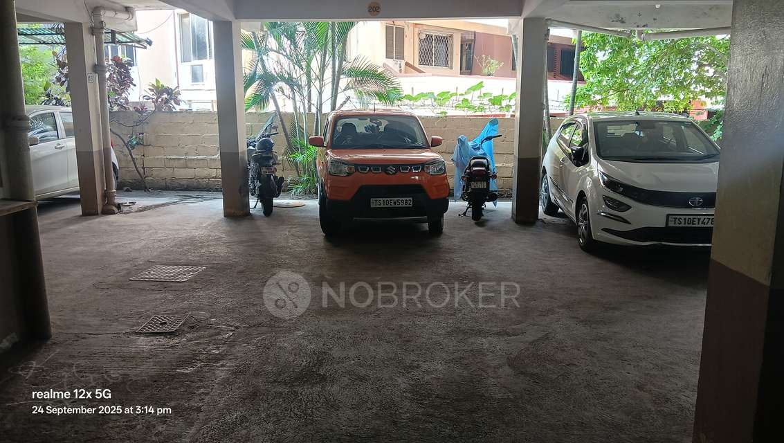 3 BHK Flat In Chandra Residency For Sale  In Bowenpally