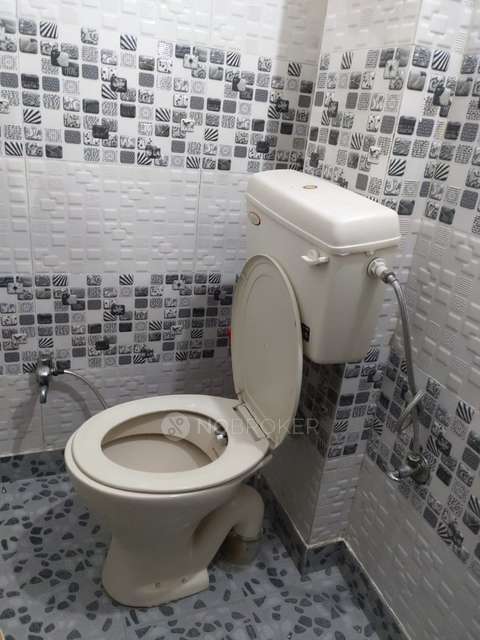 1 BHK Flat For Sale  In Krishna Nagar