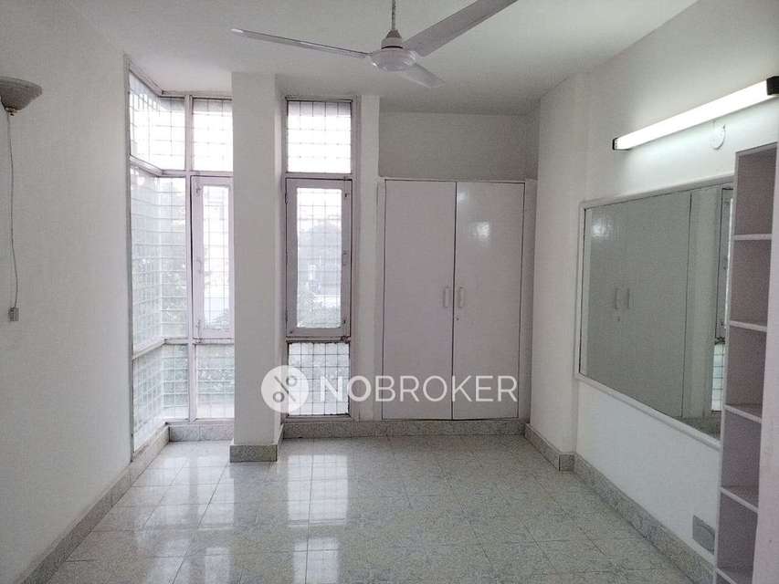 4 BHK Flat For Sale  In South Extension Ii
