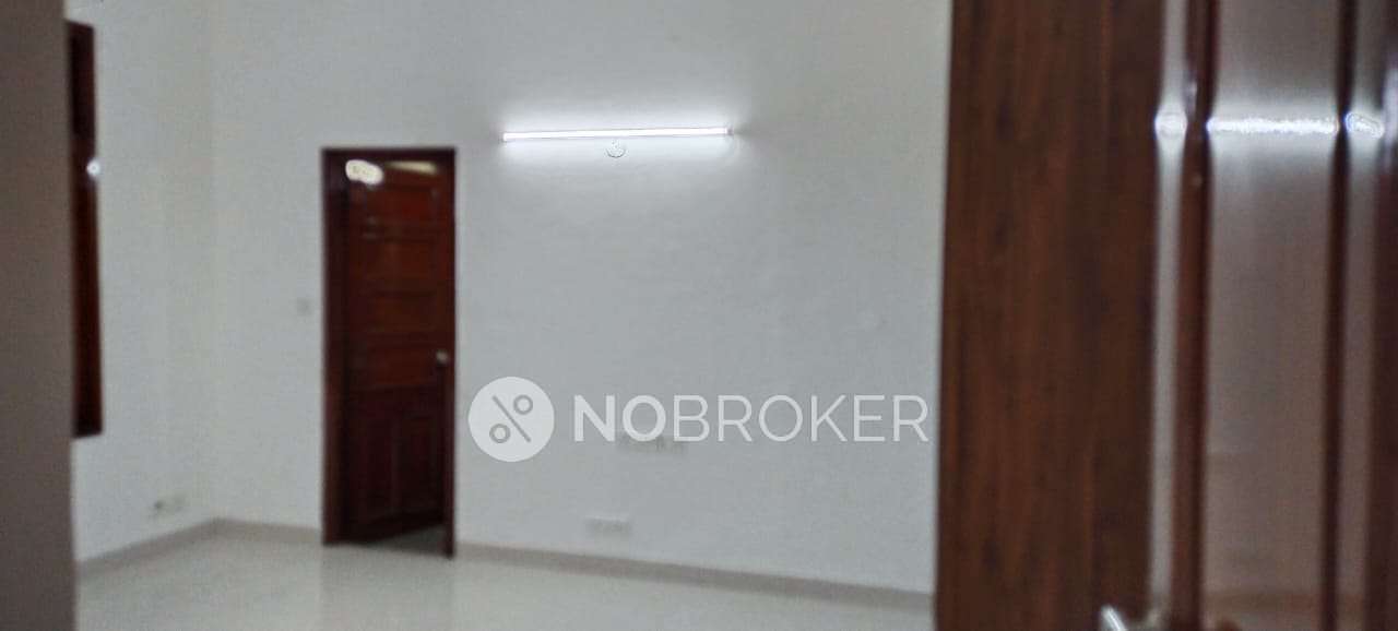 4 BHK Flat For Sale  In South Extension Ii