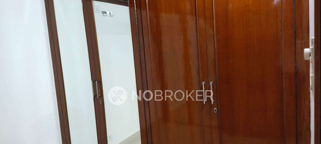 4 BHK Flat For Sale  In South Extension Ii