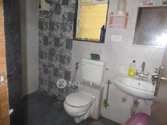 2 BHK Flat In Ganga Kalash Coop Hsg Society for Rent  In Vishrantwadi