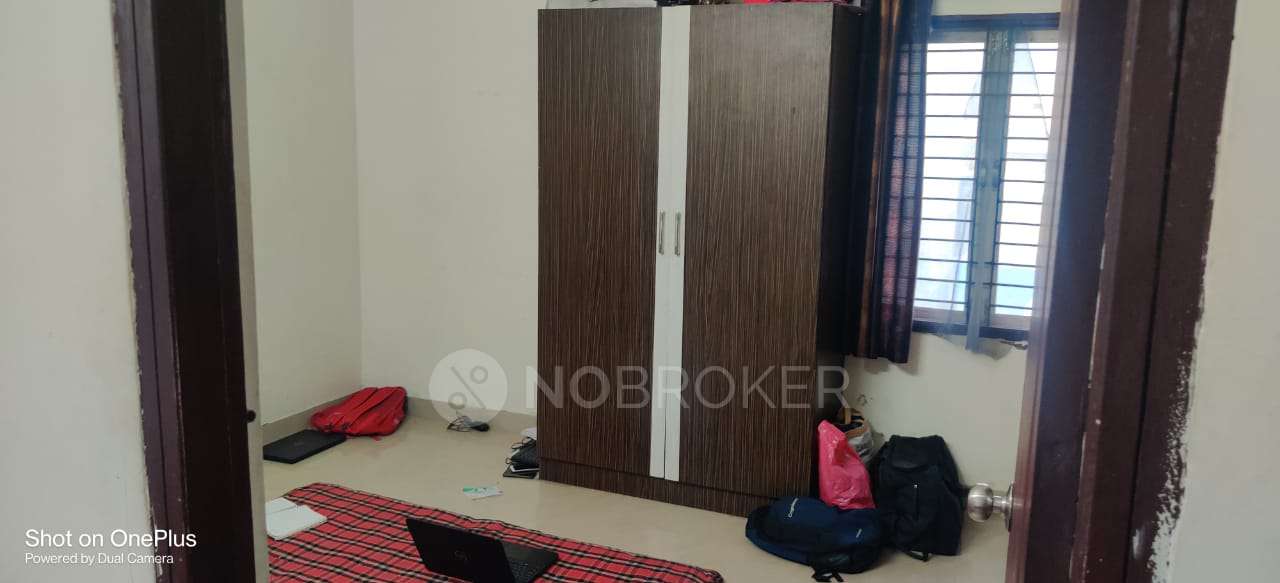 3 BHK Flat In Srinikethan Akshaya Apartments For Sale  In  Madhapur