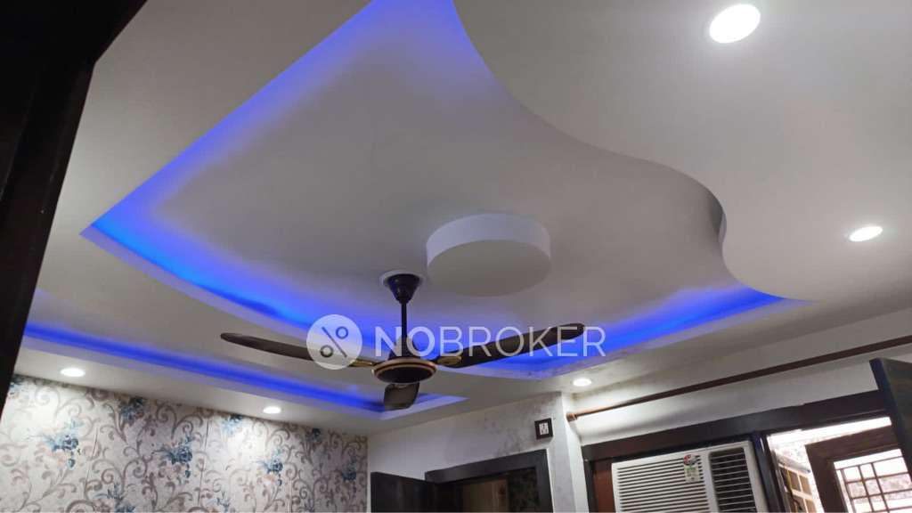 2 BHK Flat In Chawla Opticals, For Sale  In Uttam Nagar