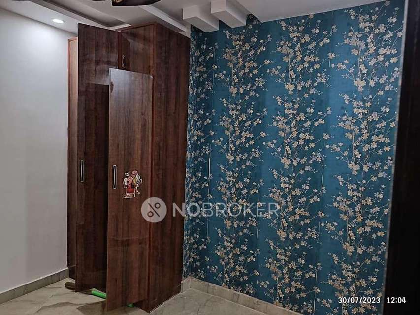 2 BHK Flat In Chawla Opticals, For Sale  In Uttam Nagar