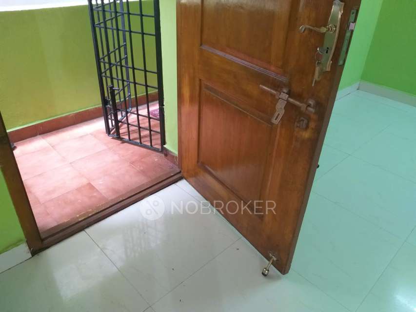 2 BHK Flat In Metro Flats For Sale  In Vadapalani