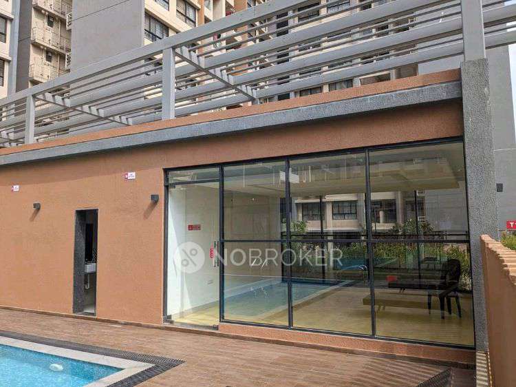 2 BHK Flat In Kohinoor Coral, Only Master Bedroom Available for Rent  In Hinjewadi