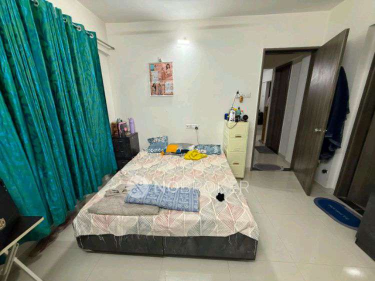 2 BHK Flat In Kohinoor Coral, Only Master Bedroom Available for Rent  In Hinjewadi