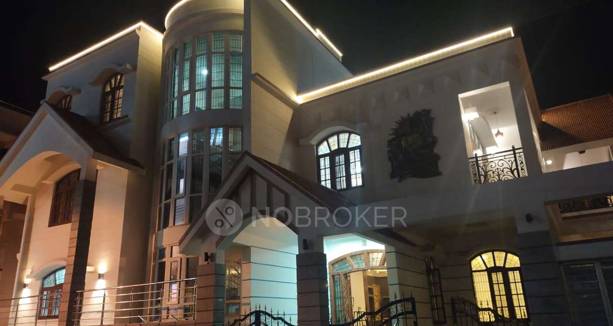 4+ BHK House For Sale  In Patalamma Layout