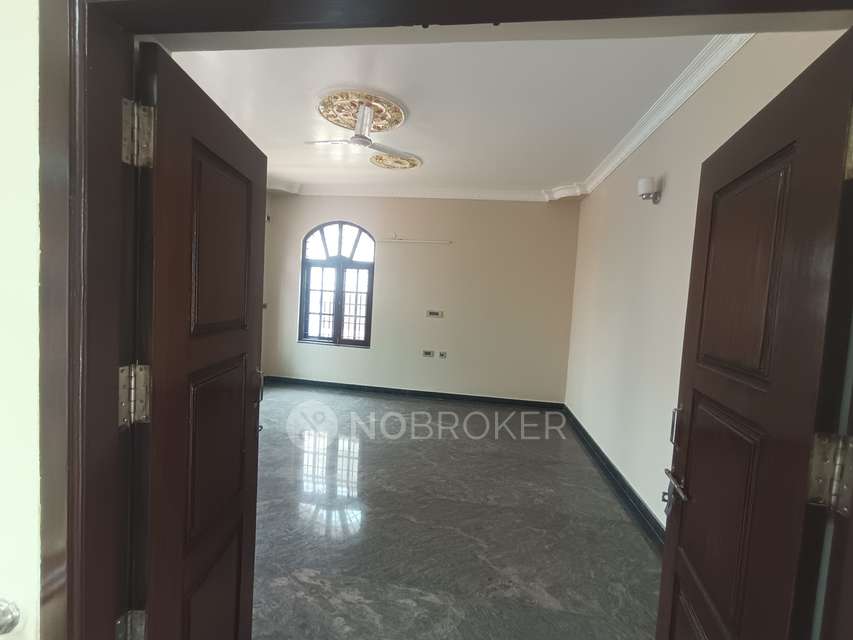 4+ BHK House For Sale  In Patalamma Layout