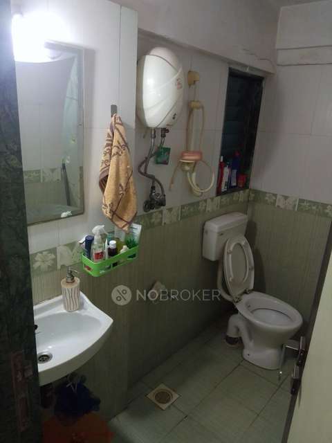 2 BHK Flat In Mahavir Platinum Chs For Sale  In Chembur East