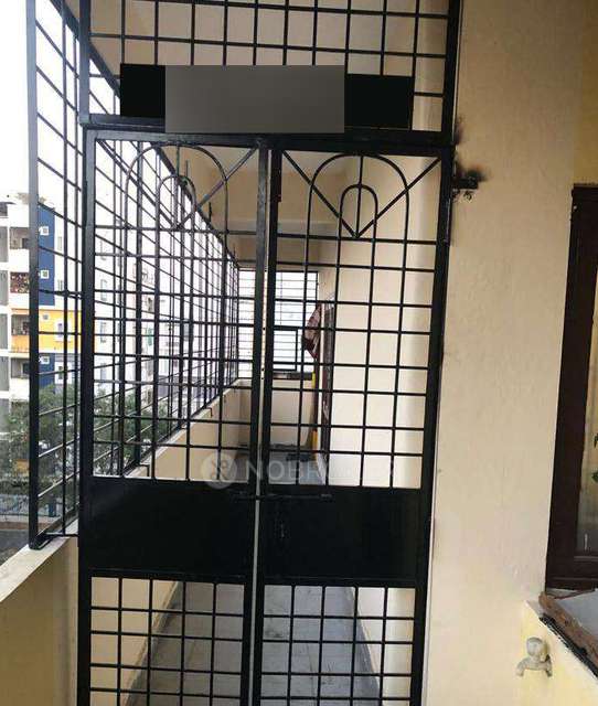 2 BHK Flat In Aniketh Towers For Sale  In Bachupally