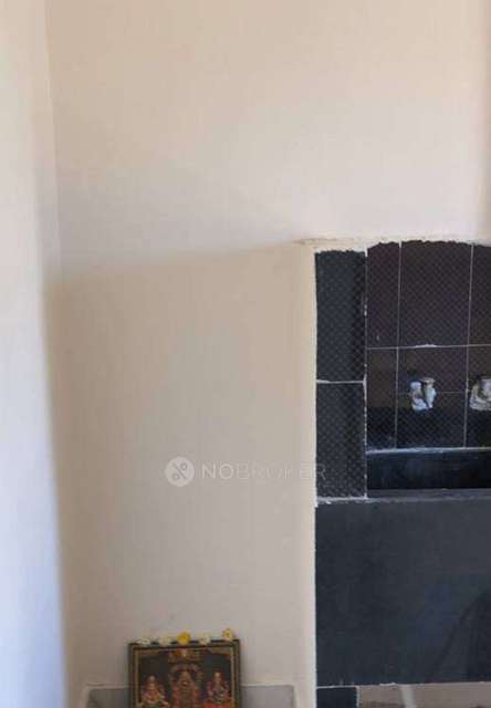 2 BHK Flat In Aniketh Towers For Sale  In Bachupally