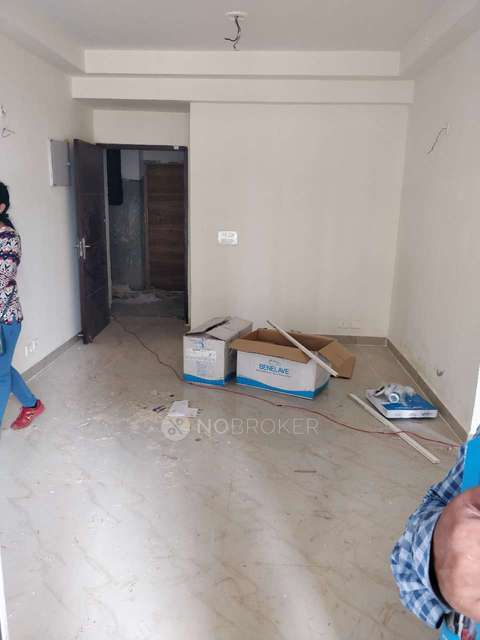 2 BHK Flat In Amrapali Zodiac For Sale  In Sector - 120