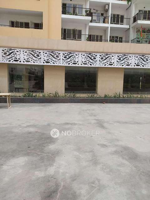 3 BHK Flat In Panchsheel Green 1 For Sale  In Panchsheel Greens 2