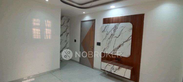 Industrial Building in Rohini, Delhi for Rent 