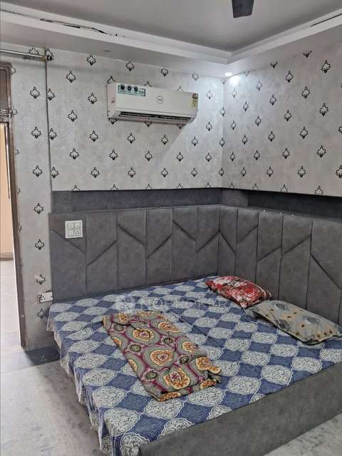 2 BHK Flat For Sale  In Moti Bagh