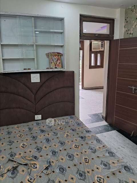 2 BHK Flat For Sale  In Moti Bagh