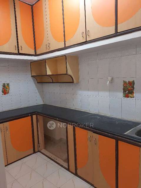 1 RK House for Rent  In Metro Station Halasuru