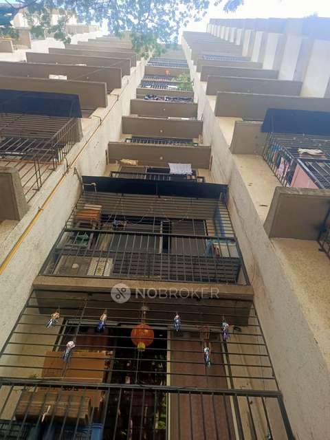 1 BHK Flat In Ratnadeep Co-op Hsg Soc For Sale  In Tilak Nagar