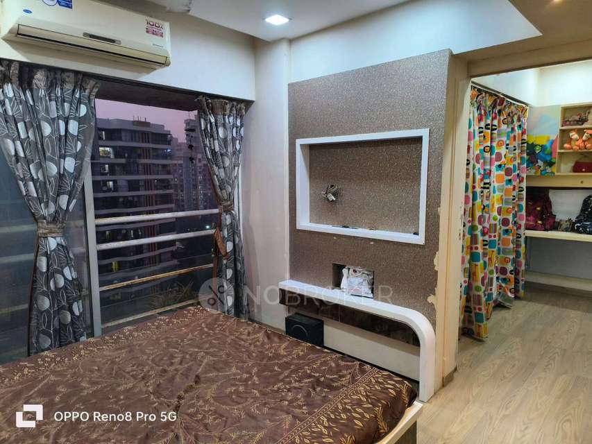 4 BHK Flat In Pushp Vinod 2 For Sale  In Borivali West