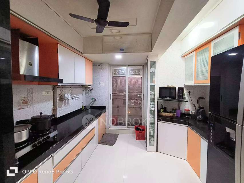 4 BHK Flat In Pushp Vinod 2 For Sale  In Borivali West