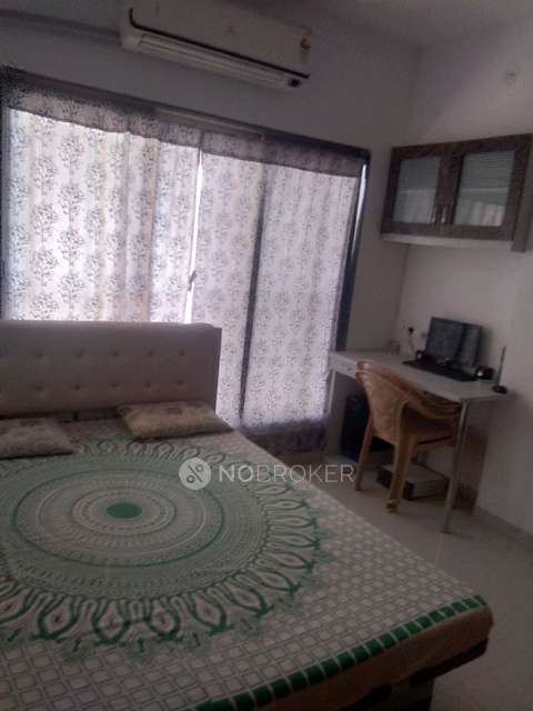 1 BHK Flat In Sudarshan Lands End For Sale  In Malad West