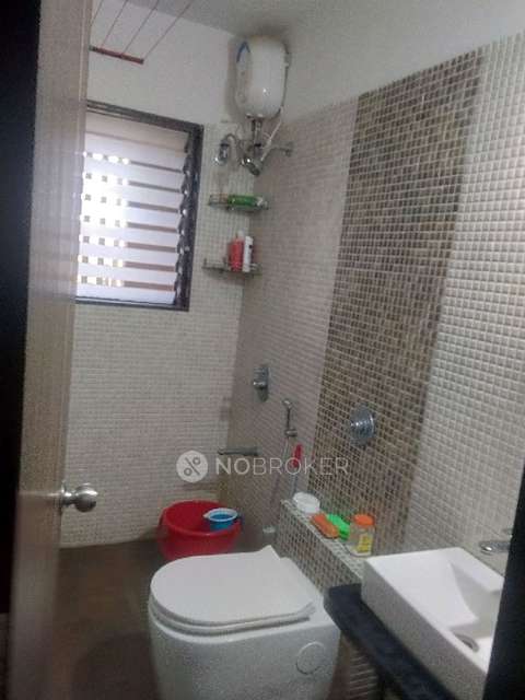 1 BHK Flat In Sudarshan Lands End For Sale  In Malad West