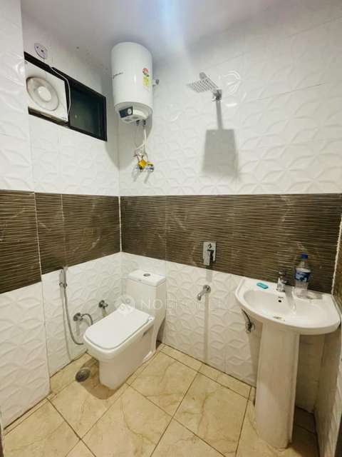 2 BHK Flat In Builder Flats In Palam Colony For Sale  In Palam