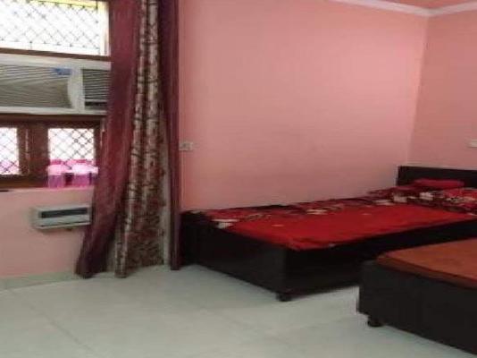 PG for Girls in Rajouri Garden