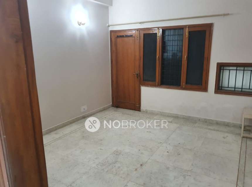 2 BHK House for Rent  In Sushant Lok Phase I, Sector 43