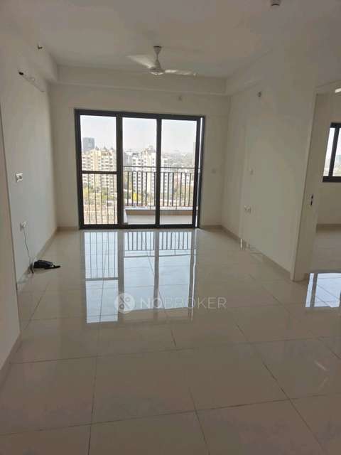 2 BHK Flat In Amanora Gold Towers for Rent  In  Amanora Park Town, Pune