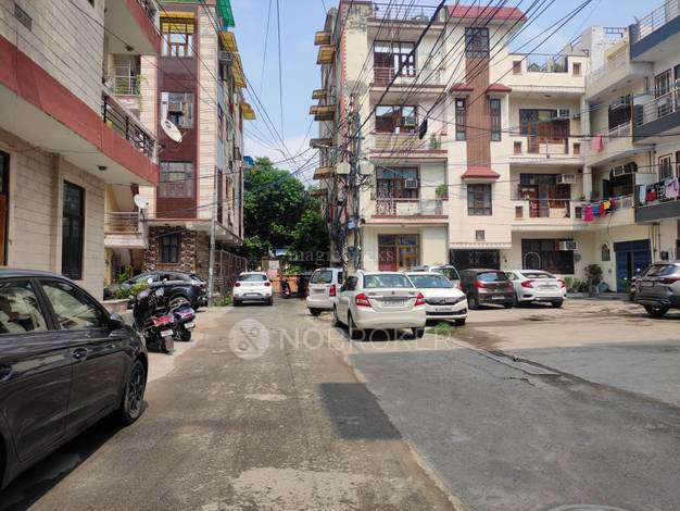 4 BHK Villa In Rajiv Enclave Sec 5 Rohini for Rent  In Sector 5, Rohini