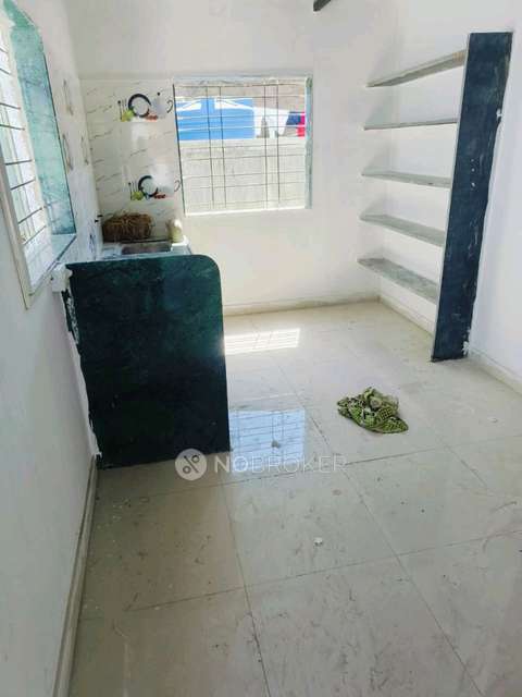 1 RK Flat for Rent  In  Ghorpadi