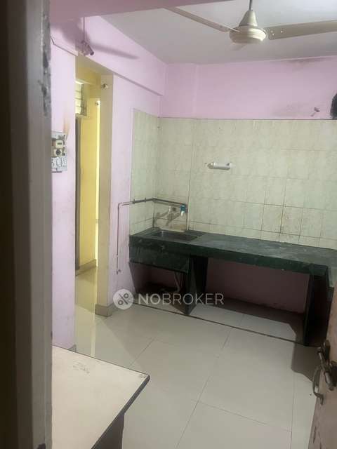 2 BHK Flat In Shrinivas Apartment for Rent  In New Sanghavi