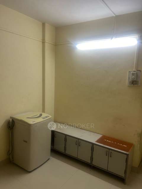 2 BHK Flat In Shrinivas Apartment for Rent  In New Sanghavi