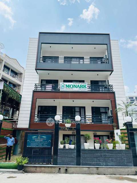 PG for Girls in Sector 126