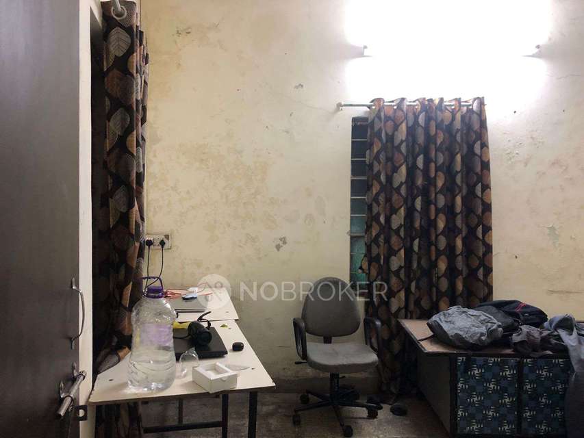 Shared Room for Male In 2 BHK  In Kothrud