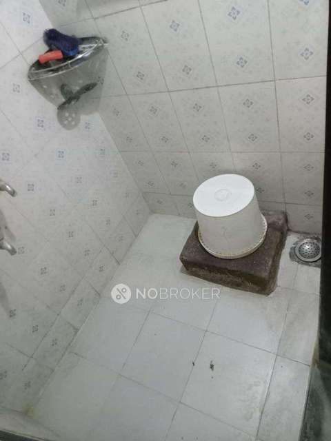 1 RK Flat In Yogeshwar Park Society For Sale  In Shukrawar Peth