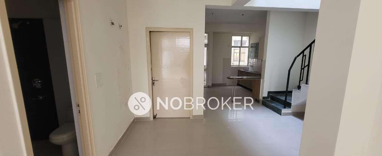 3 BHK Flat In Supertech Oxford Square For Sale  In Sector-16b