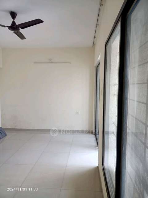 2 BHK Flat In Fifth Avenue For Sale  In Hadapsar
