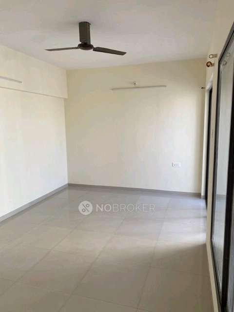 2 BHK Flat In Fifth Avenue For Sale  In Hadapsar