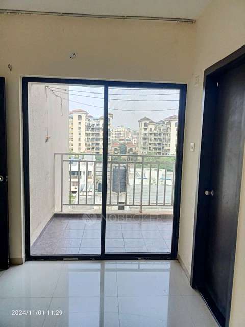 2 BHK Flat In Fifth Avenue For Sale  In Hadapsar