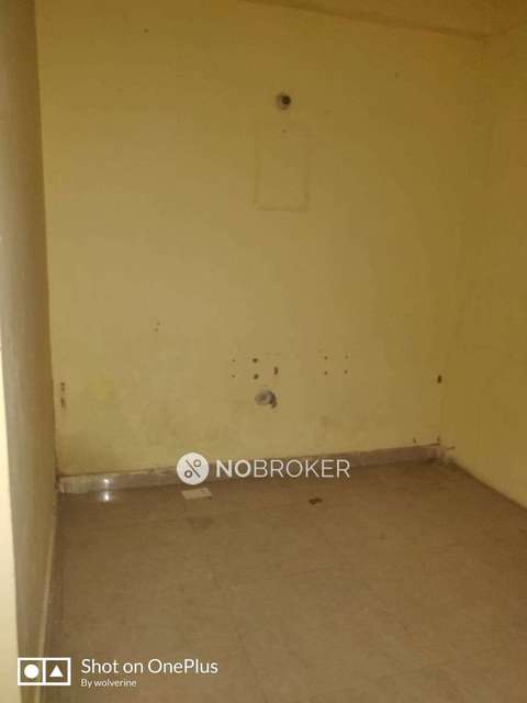 4+ BHK Flat For Sale  In  Okhla