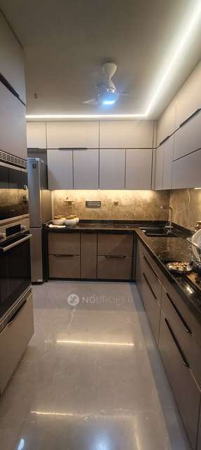 2 BHK Flat In Kanakia Paris For Sale  In Bandra East