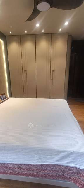 2 BHK Flat In Kanakia Paris For Sale  In Bandra East