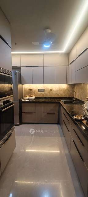 2 BHK Flat In Kanakia Paris For Sale  In Bandra East